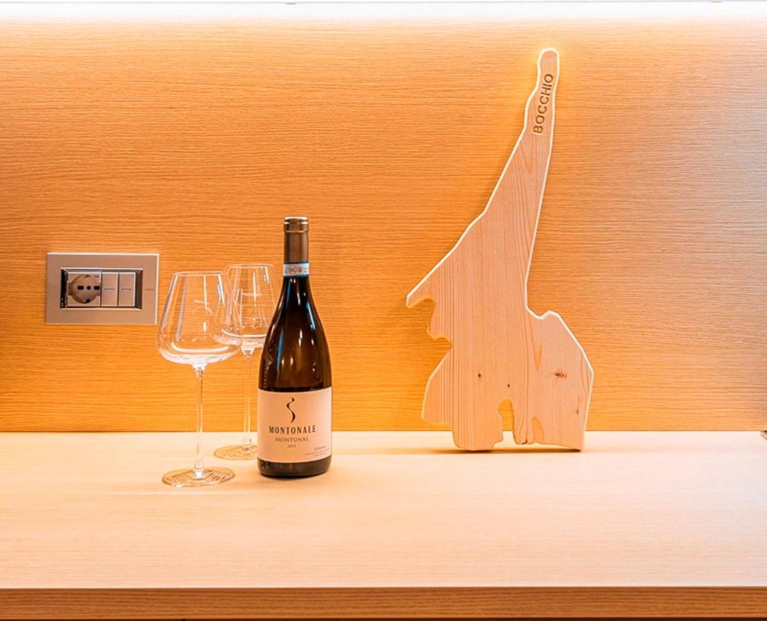 Dreamy Apartment Tre Corone Old Town เดเซนซาโนเดลการ์ดา ภายนอก รูปภาพ